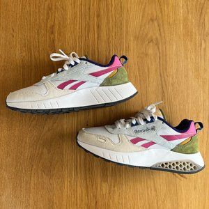 Reebok Womens Classic Leather Hexalite Shoes